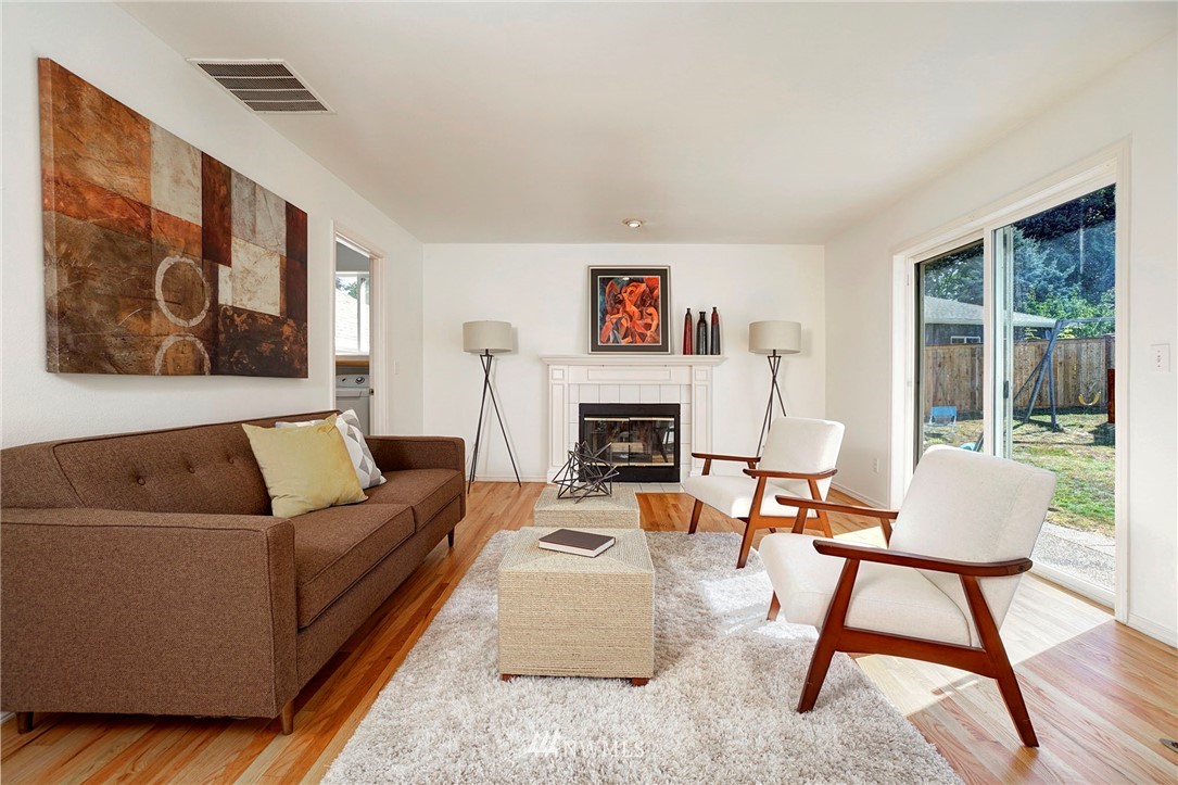 10419 Southeast 188th Court Renton, WA 98055 - Photo 11 of 23 Gallery Image 11