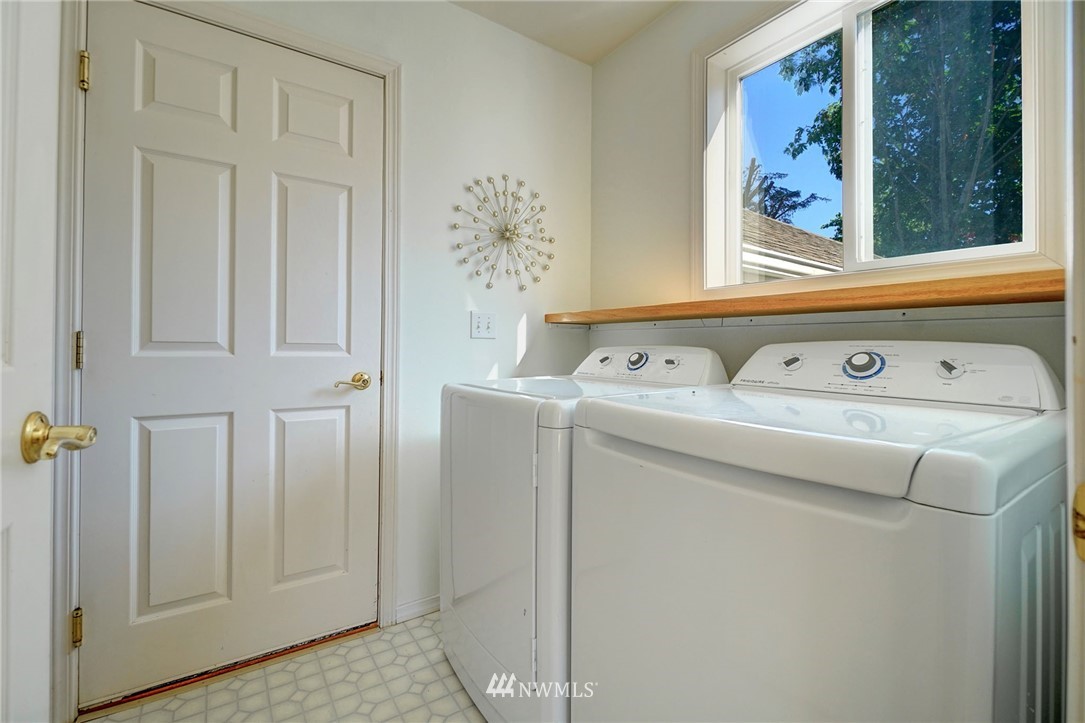10419 Southeast 188th Court Renton, WA 98055 - Photo 12 of 23 Gallery Image 12