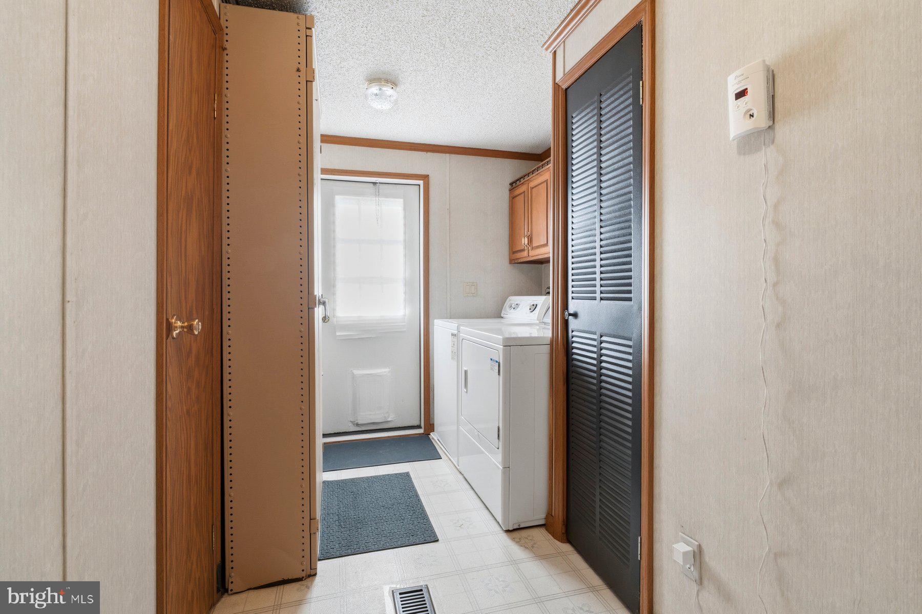 430 Clover Lane Hanover, PA 17331 - Photo 11 of 22 Laundry & Utility Rm