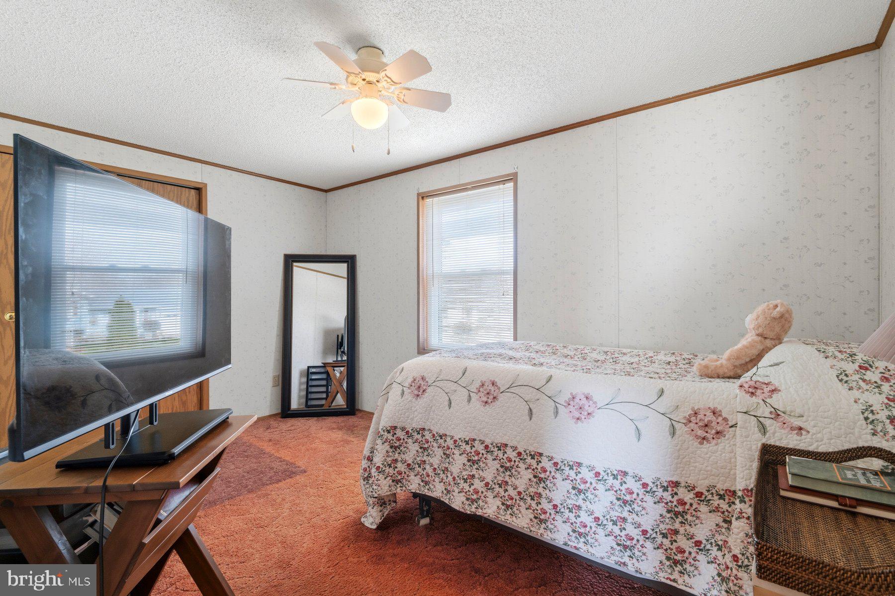 430 Clover Lane Hanover, PA 17331 - Photo 16 of 22 2nd Bedroom