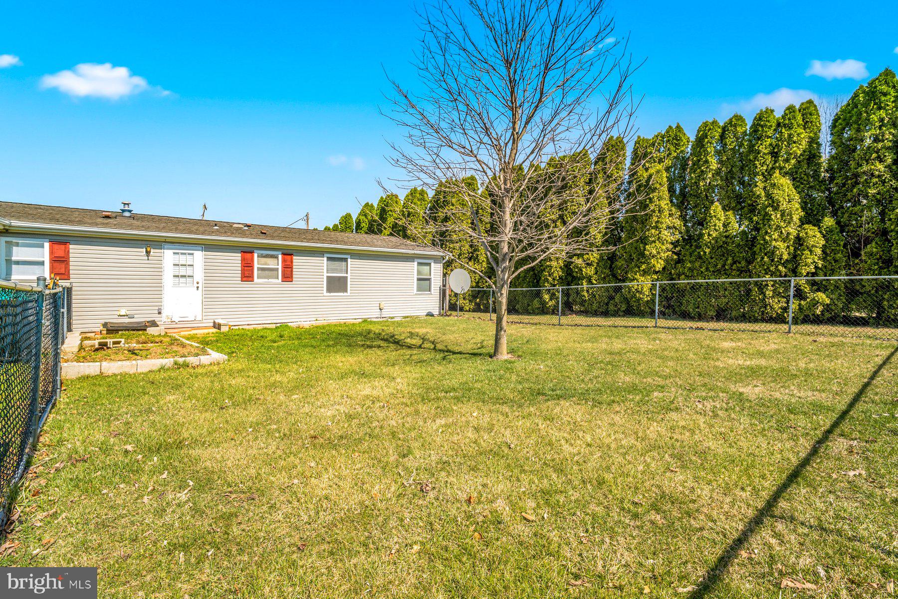 430 Clover Lane Hanover, PA 17331 - Photo 18 of 22 Back yard with fenced area