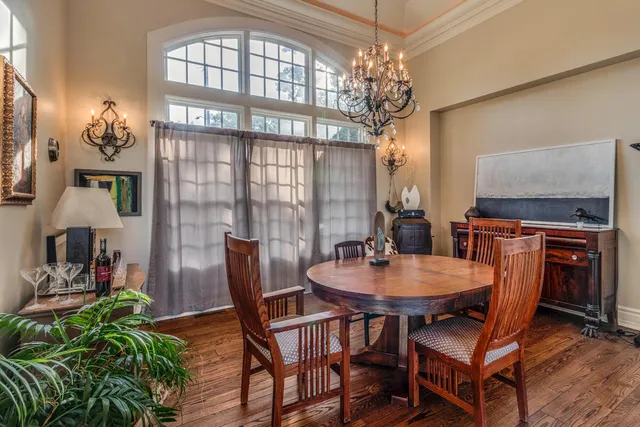 $675,000 | 1200 South Lakeside Drive, Battle Creek, MI 49015