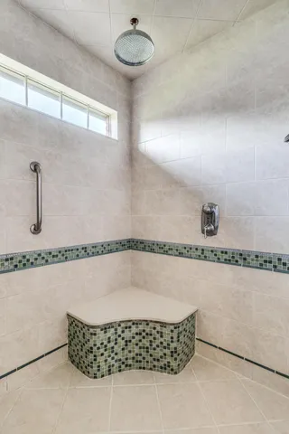 $675,000 | 1200 South Lakeside Drive, Battle Creek, MI 49015