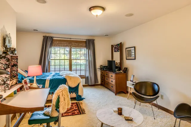 $675,000 | 1200 South Lakeside Drive, Battle Creek, MI 49015