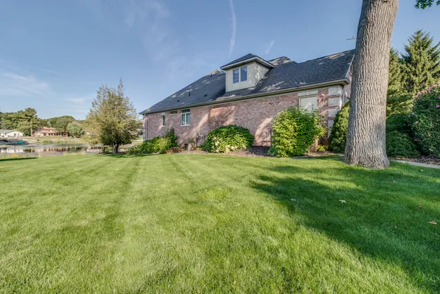 $675,000 | 1200 South Lakeside Drive, Battle Creek, MI 49015