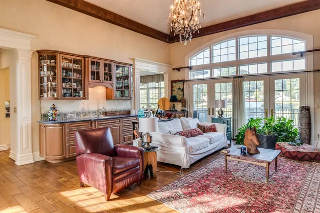 $675,000 | 1200 South Lakeside Drive, Battle Creek, MI 49015