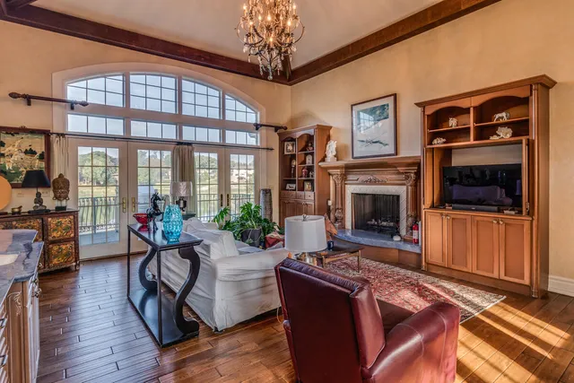 $675,000 | 1200 South Lakeside Drive, Battle Creek, MI 49015