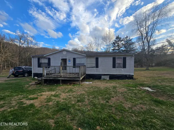 $85,000 | 345 Highway 421, Pennington Gap, VA 24277