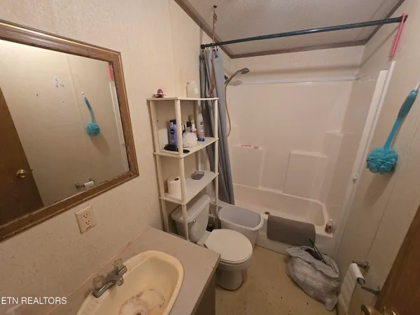 $85,000 | 345 Highway 421, Pennington Gap, VA 24277