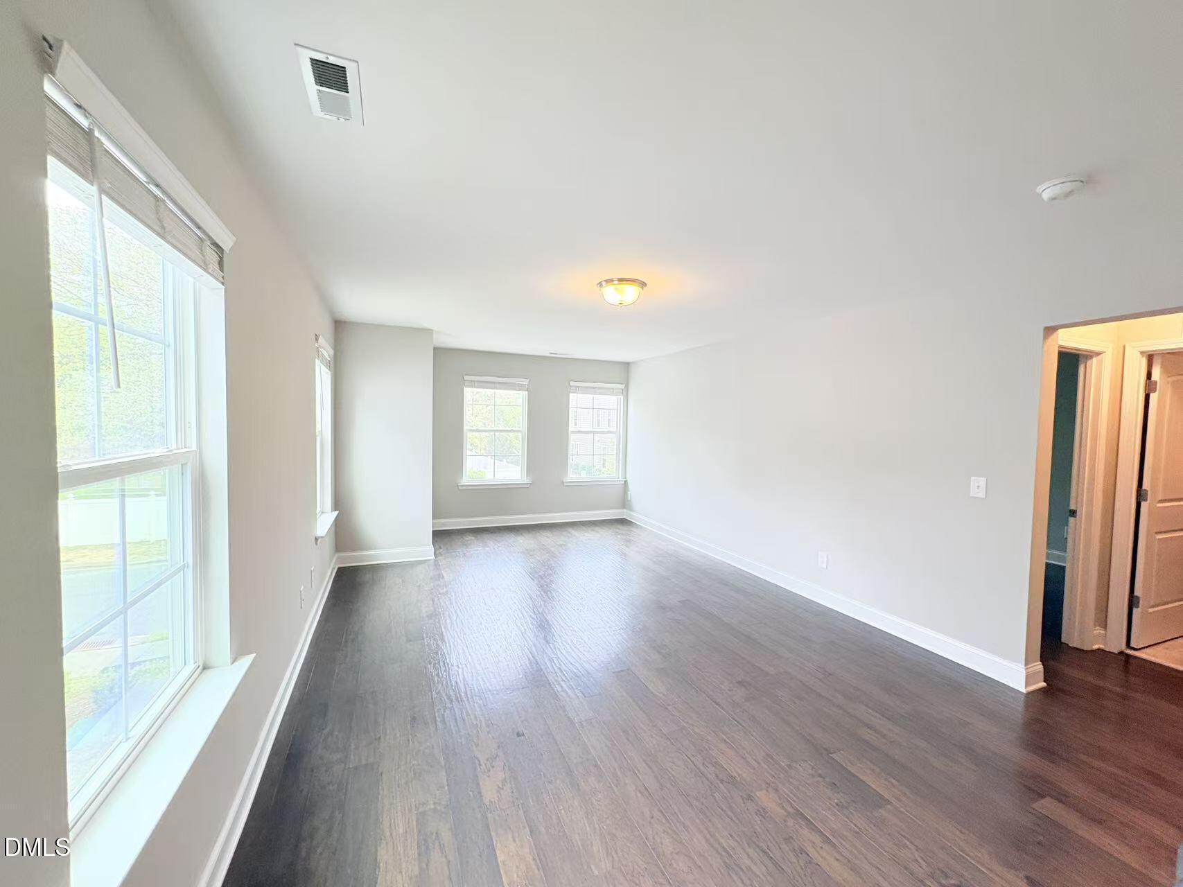 713 Newlyn Drive Raleigh, NC 27606 - Photo 13 of 29 Image_20260405201327_35_4