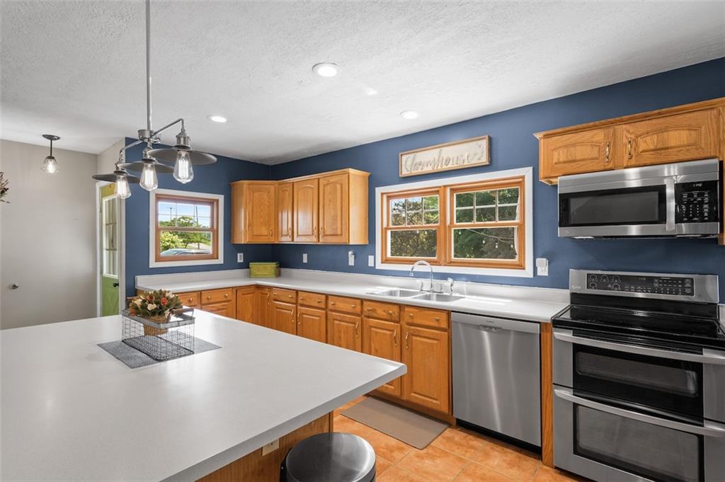 631 Valencia Road Mars, PA 16046 - Photo 8 of 39 Gallery Image 8