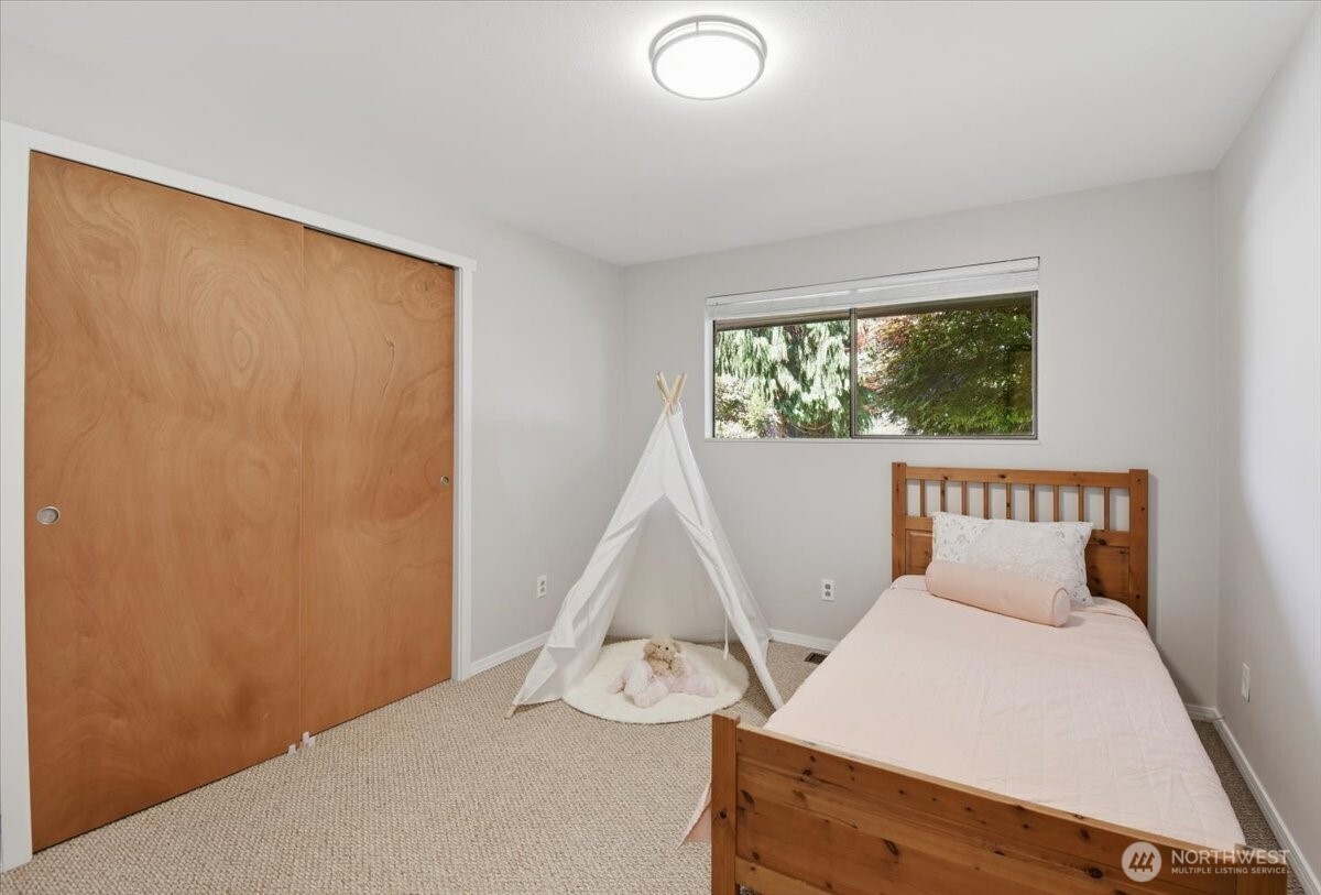 14404 143rd Place Southeast Renton, WA 98059 - Photo 15 of 40