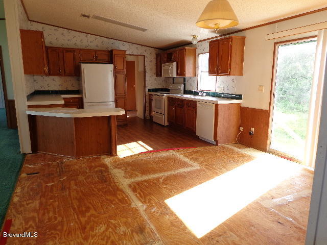 4281 Fountain Palm Road Cocoa, FL 32926 - Photo 8 of 14 038