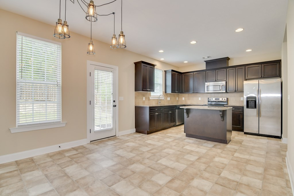 1031 Lancaster Way Grovetown, GA 30813 - Photo 11 of 46