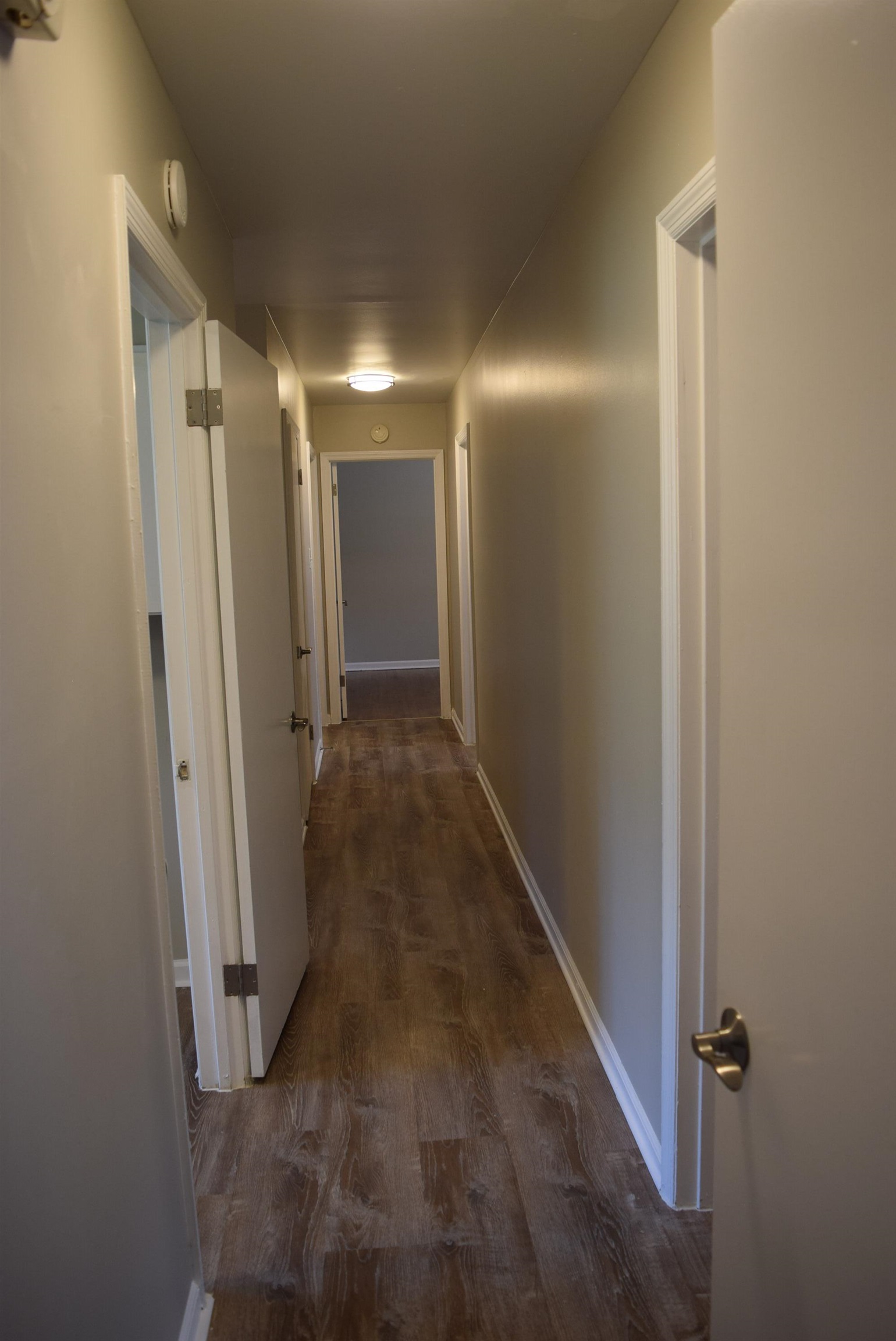 4144 Minden Road Memphis, TN 38117 - Photo 11 of 23 a view of hallway
