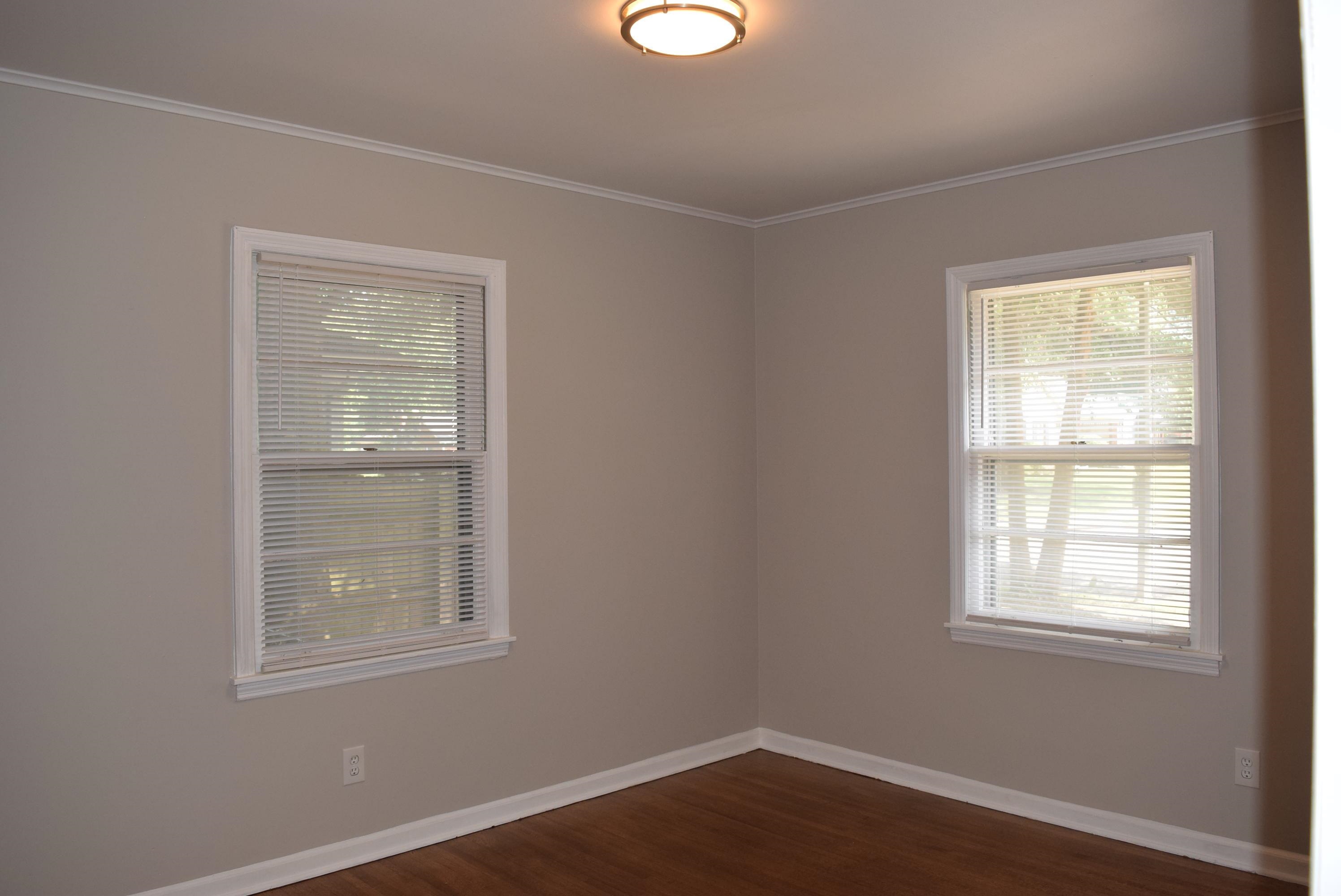 4144 Minden Road Memphis, TN 38117 - Photo 15 of 23 an empty room with windows and closet