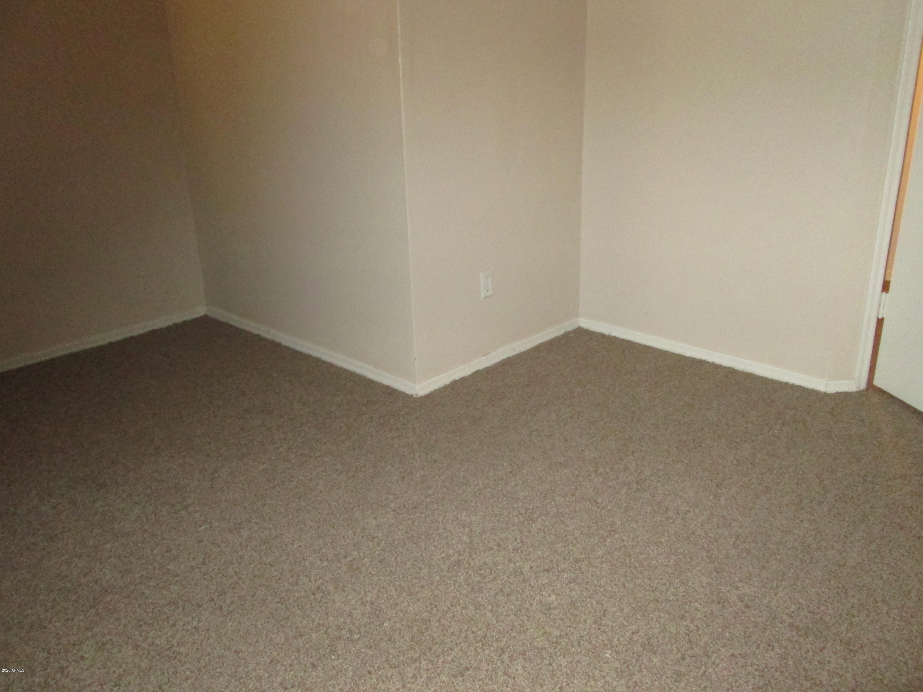 6902 West Villa Road, Unit 1240 Phoenix, AZ 85033 - Photo 5 of 9 IMG_2652