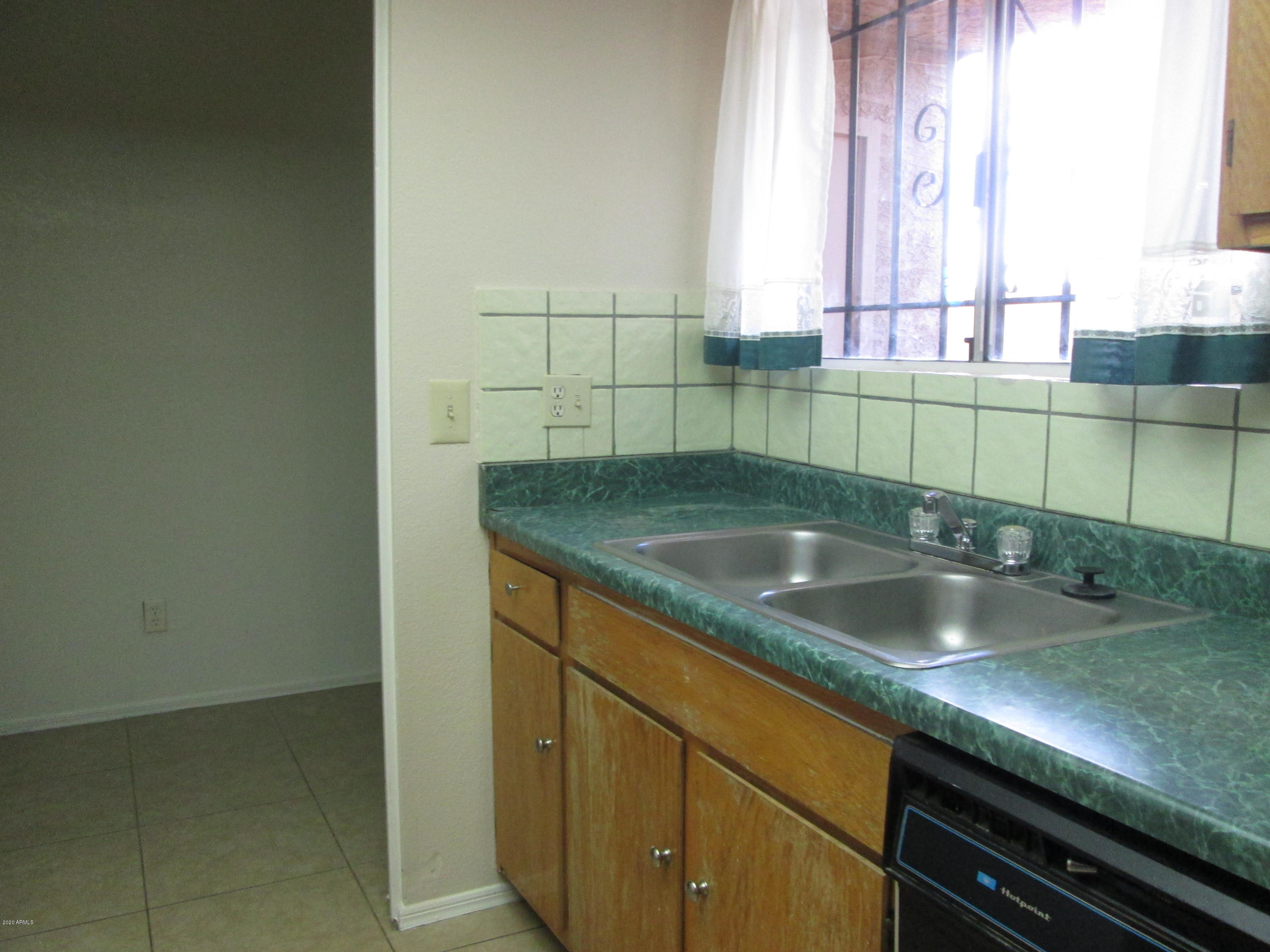 6902 West Villa Road, Unit 1240 Phoenix, AZ 85033 - Photo 9 of 9 006