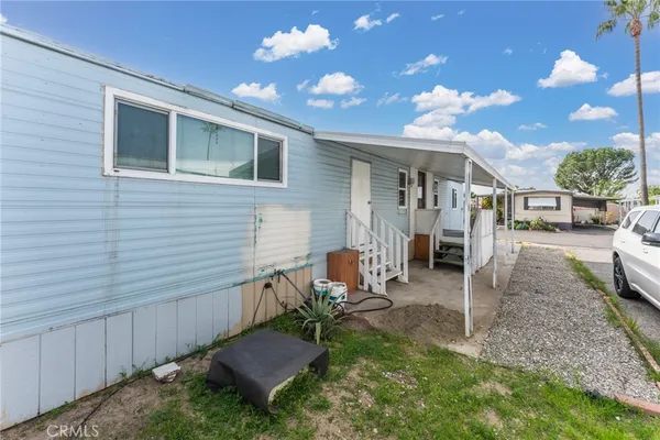 $1,899 | 26250 9th Street, Unit SPC 105, Highland, CA 92346