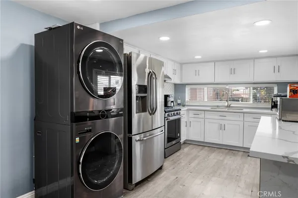 $1,899 | 26250 9th Street, Unit SPC 105, Highland, CA 92346