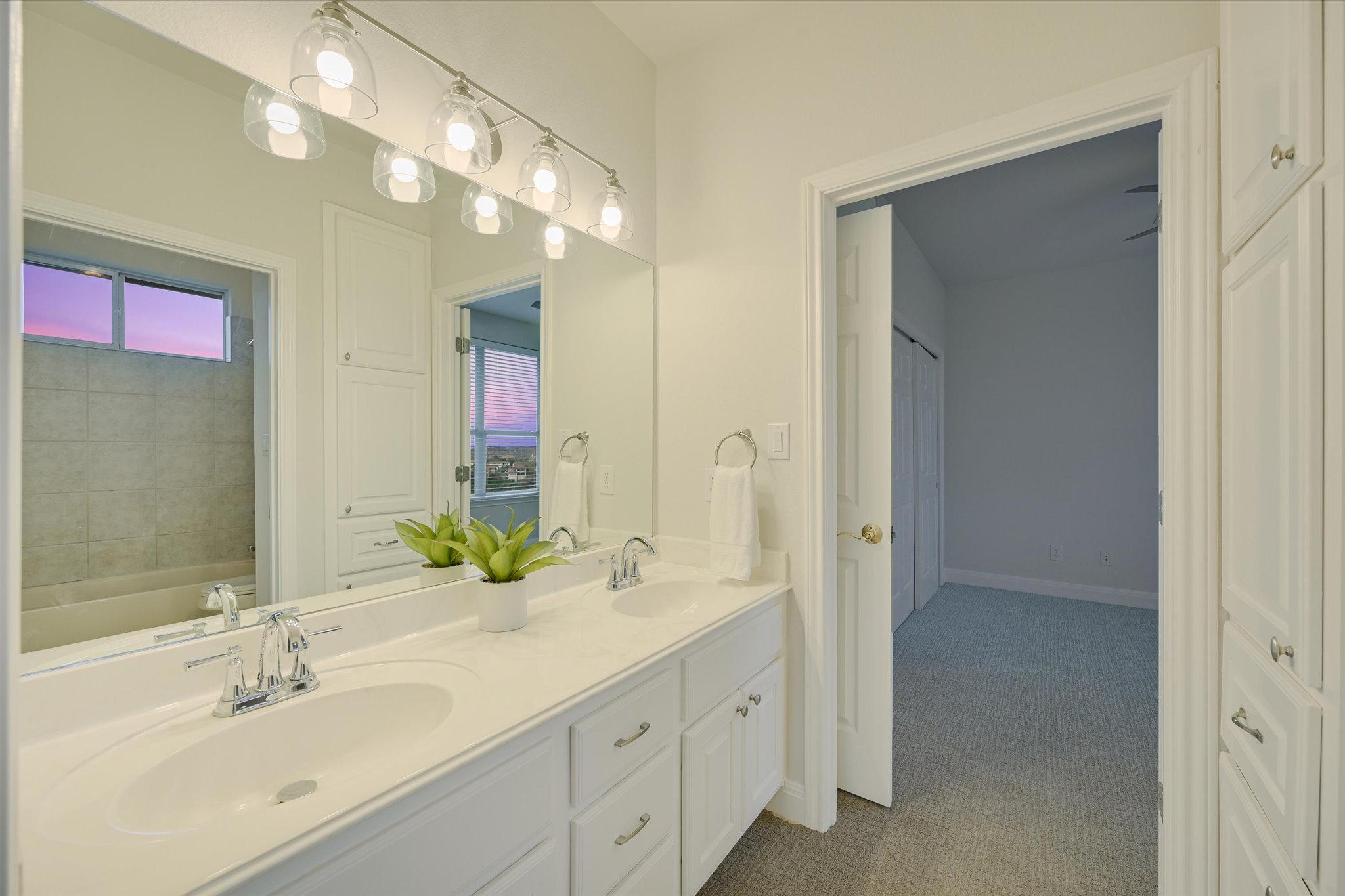 4319 Rum Runner Road Austin, TX 78734 - Photo 26 of 40 Upstairs Bathroom