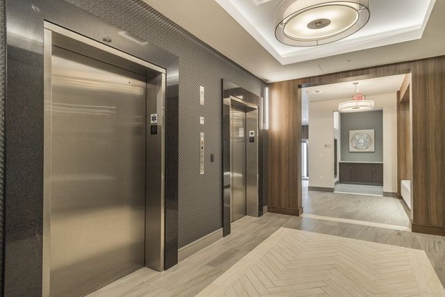 $1,025,000 | 121 Portland Street, Unit 307, Boston, MA 02114