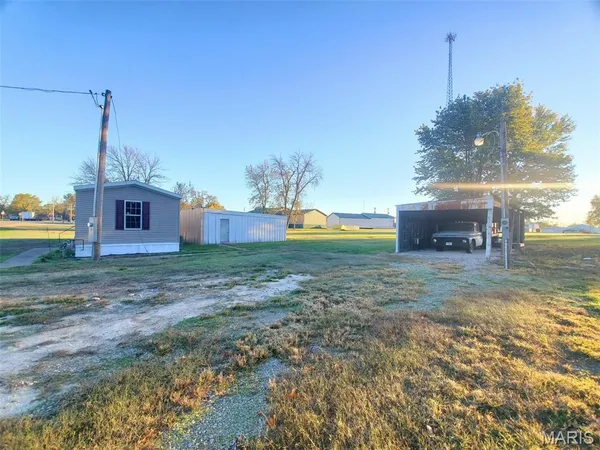 $127,500 | 105 South Cherry Street, Lewistown, MO 63452