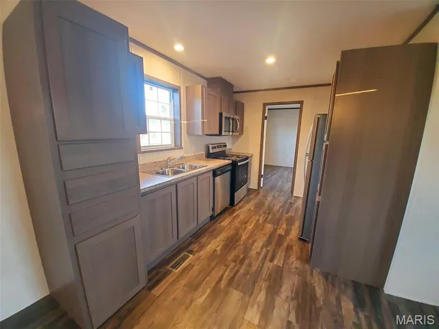 $127,500 | 105 North Cherry Street, Lewistown, MO 63452