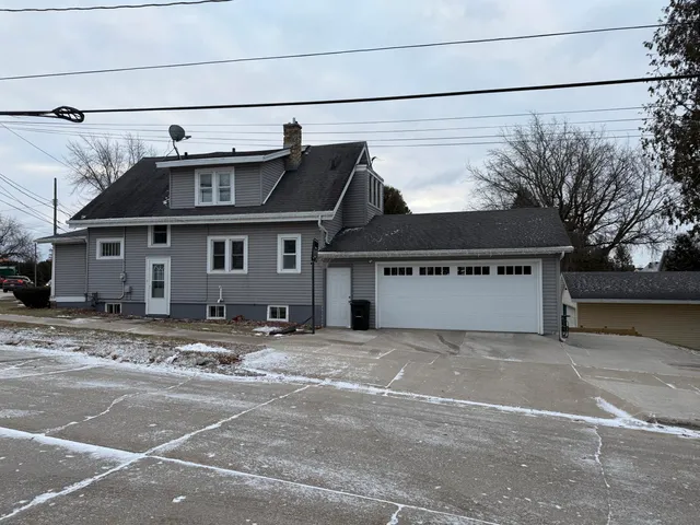 $175,000 | 2324 Forest Avenue, Two Rivers, WI 54241