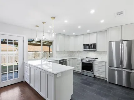 $379,900 | 2011 Clearfield Circle, Richardson, TX 75081