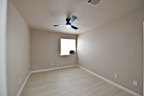 $2,295 | 3924 Newland Drive, Round Rock, TX 78681