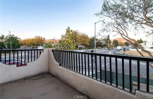 $749,000 | 5518 East Los Angeles Avenue, Unit 4, Simi Valley, CA 93063