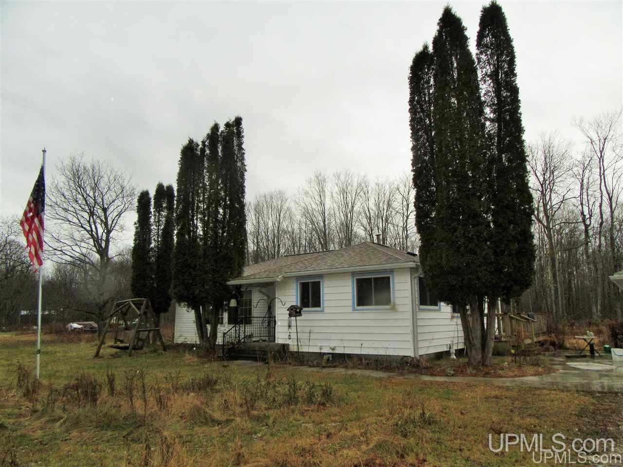 1931 Quarry Road Gulliver, MI 49840 - Photo 1 of 26