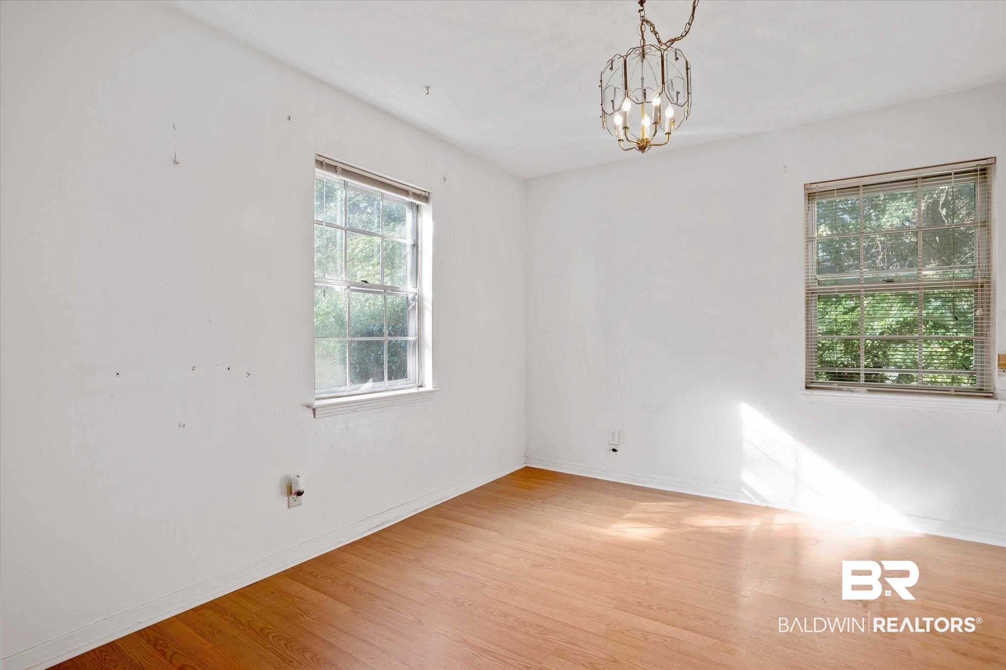 961 Pinemont Drive Mobile, AL 36609 - Photo 4 of 20