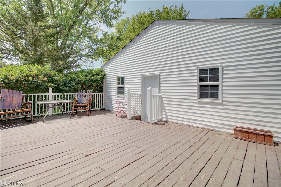 6404 Hampsher Road Clinton, OH 44216 - Photo 5 of 32