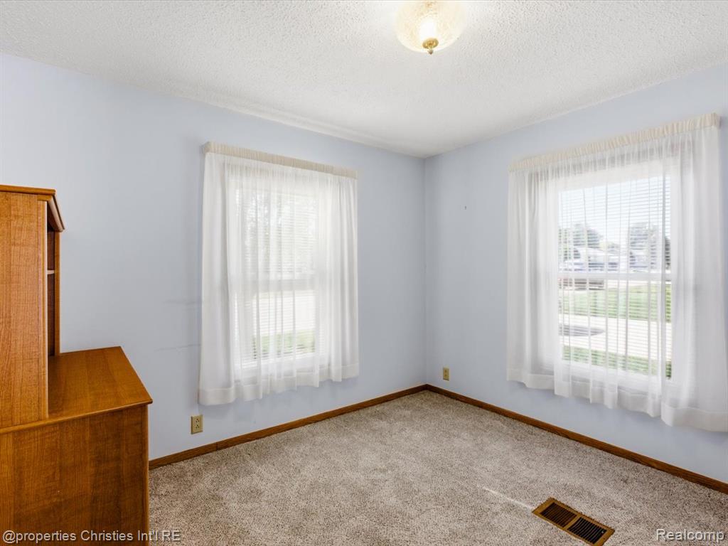 3333 Ravenswood Road, Unit 81 Marysville, MI 48040 - Photo 19 of 30