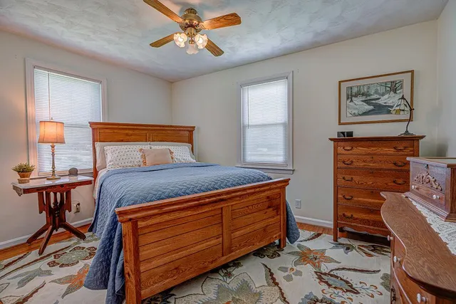 $289,900 | 10041 Highway 50, Aurora, IN 47001