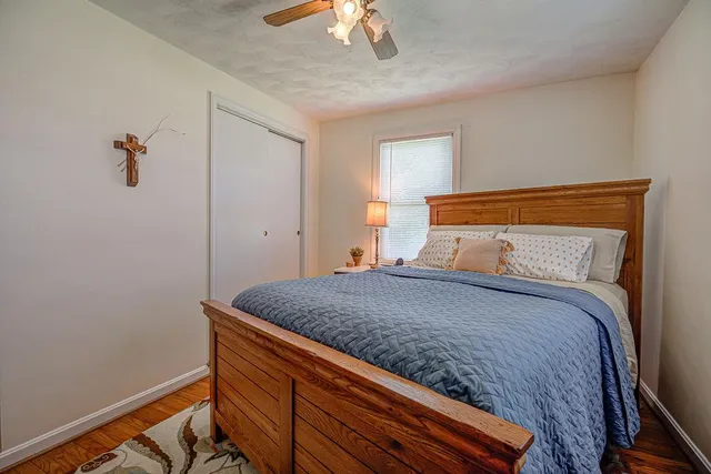 $289,900 | 10041 Highway 50, Aurora, IN 47001