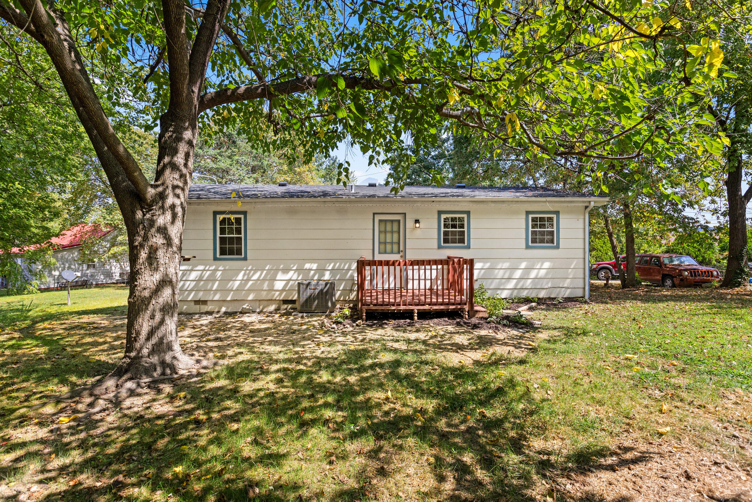 239 Reed Hill Berea, KY 40403 - Photo 22 of 27 22_img_8879