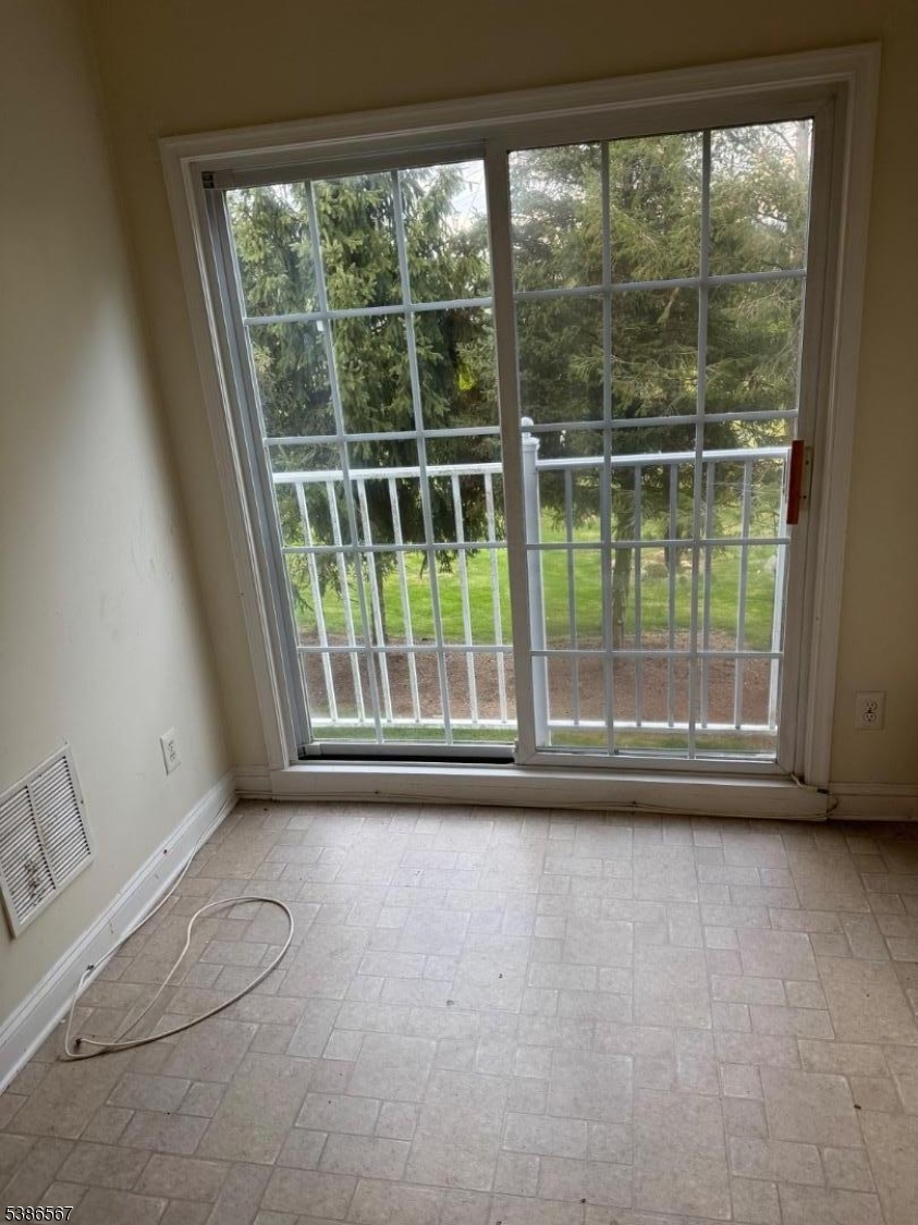 138 Limerick Lane, Unit 138 Phillipsburg, NJ 08865 - Photo 12 of 14