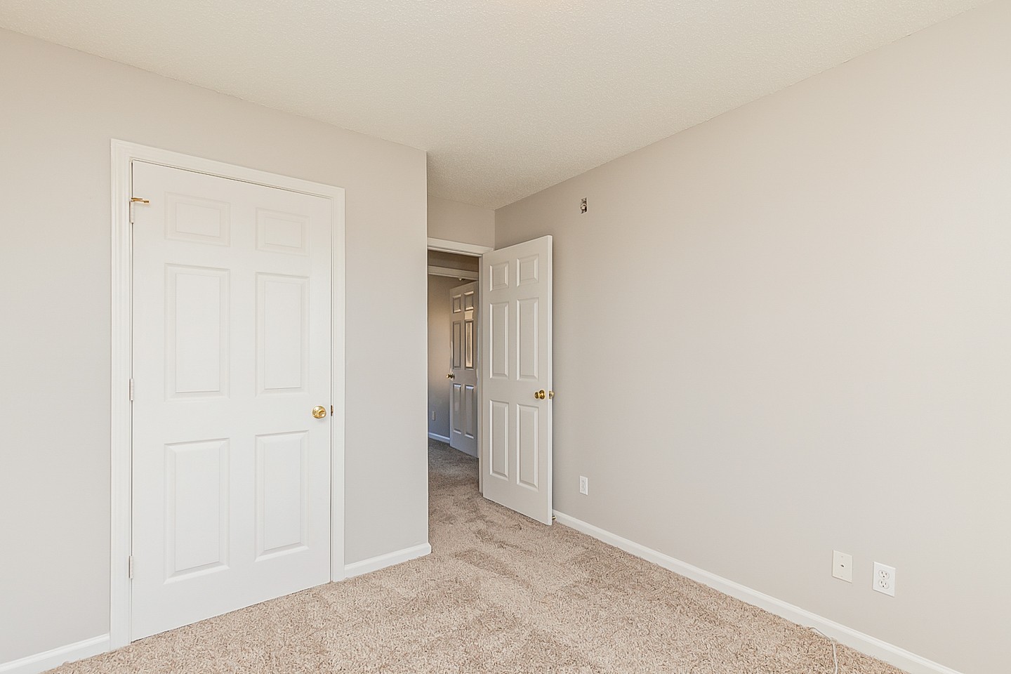 963 Granny White Road Clarksville, TN 37040 - Photo 13 of 17 Gallery Image 13