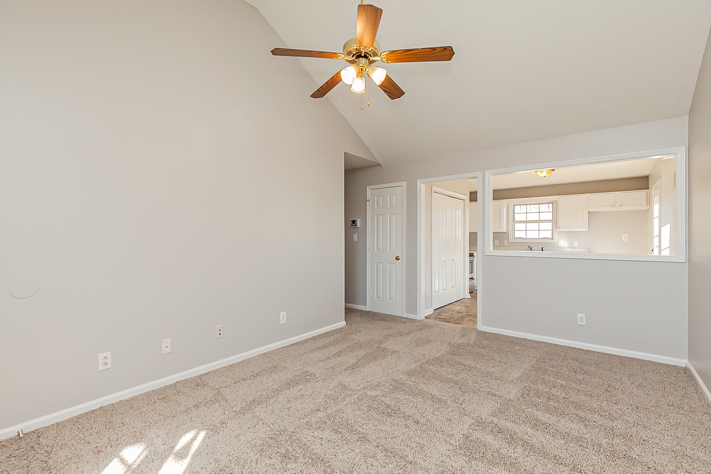 963 Granny White Road Clarksville, TN 37040 - Photo 9 of 17 Gallery Image 9