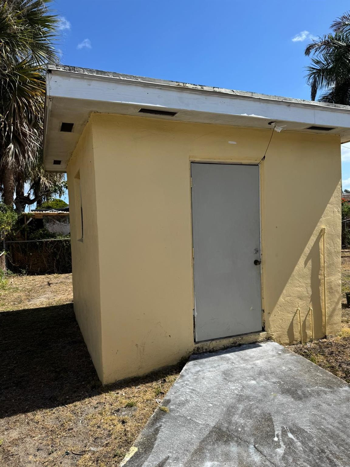 958 West 4th Street Riviera Beach, FL 33404 - Photo 10 of 16 Photo 10