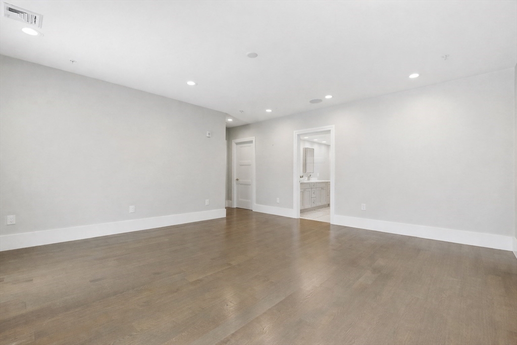 377 West First Street, Unit 5 Boston, MA 02127 - Photo 14 of 27 a view of an empty room