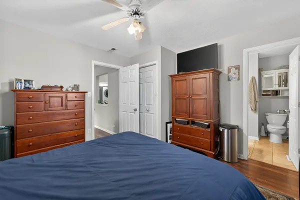 $2,500 | 33356 North Sears Boulevard, Grayslake, IL 60030