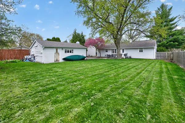 $2,500 | 33356 North Sears Boulevard, Grayslake, IL 60030
