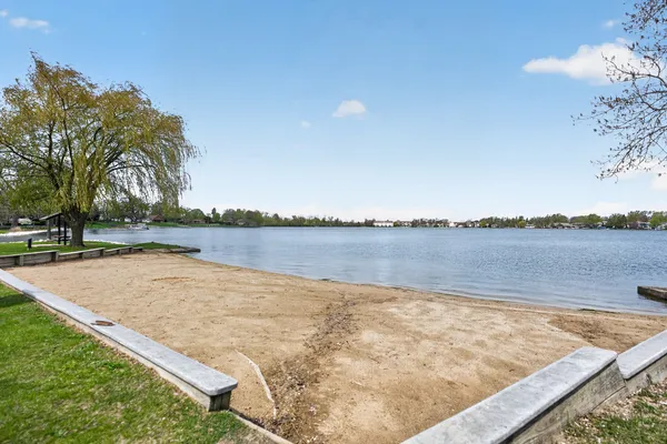 $2,500 | 33356 North Sears Boulevard, Grayslake, IL 60030