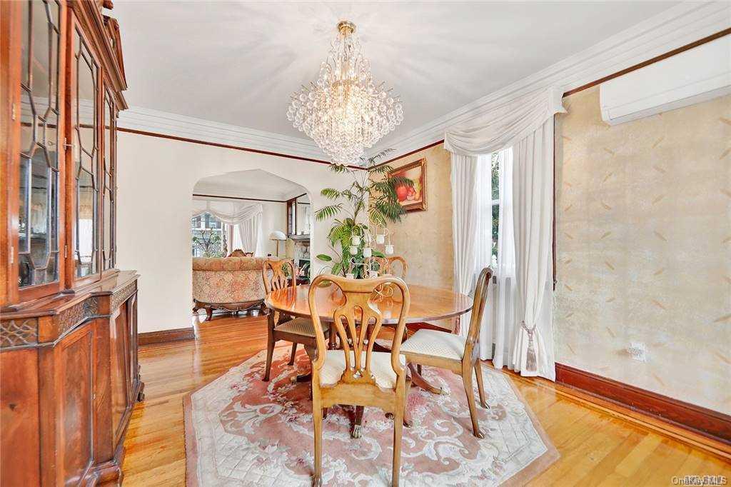 47-27 161 Street Queens, NY 11358 - Photo 7 of 16