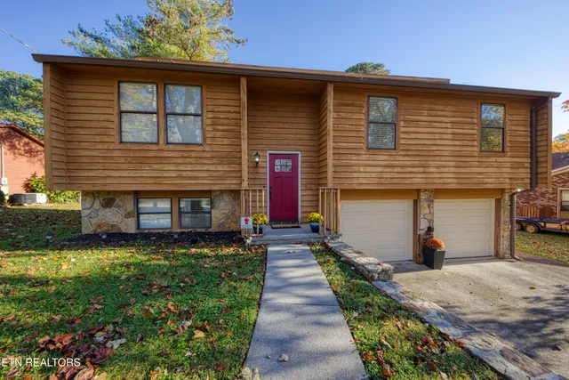 $400,000 | 8837 Flintlock Road, Knoxville, TN 37931