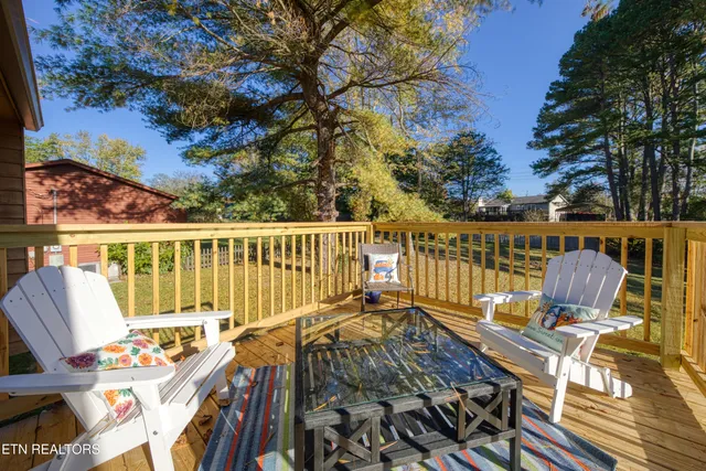 $400,000 | 8837 Flintlock Road, Knoxville, TN 37931